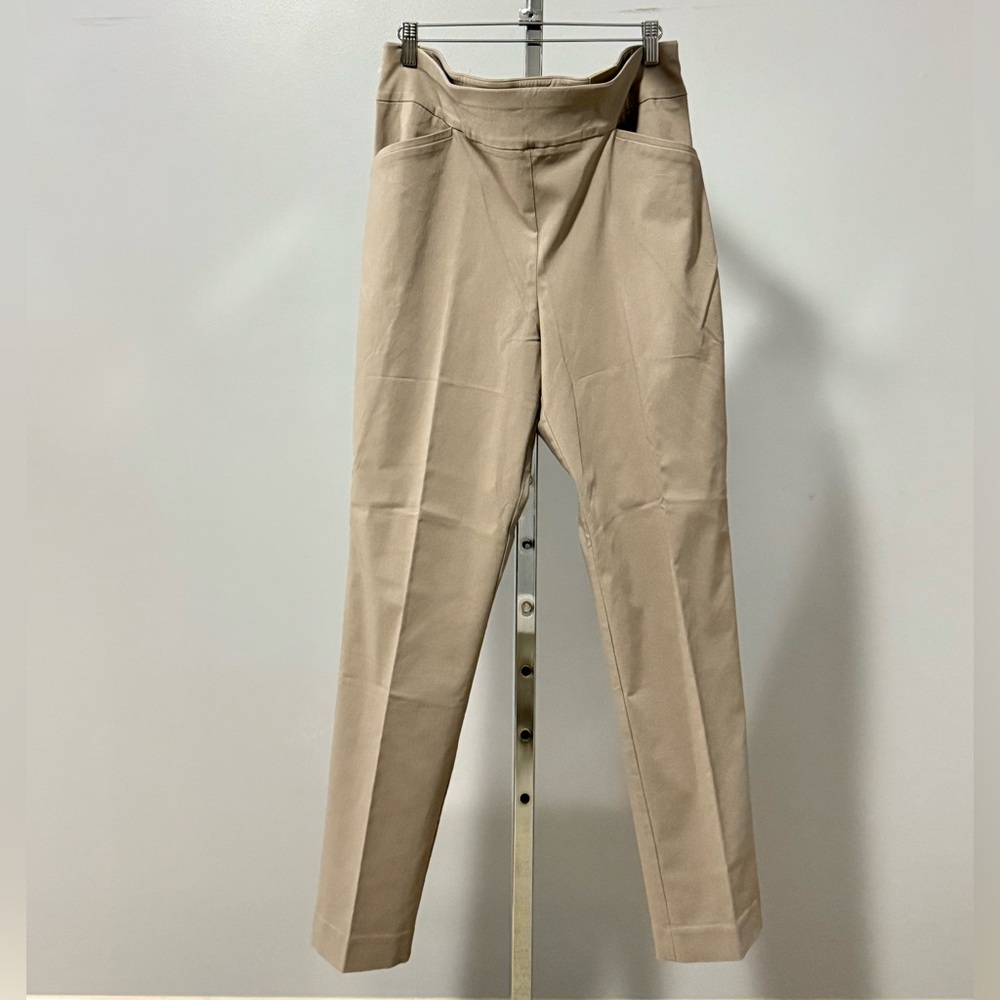 Chico's.. PERFECT STRETCH JOSIE SLIM PANT PANT BASIC MOUNTAIN STONE. 
SIZE:2.5R